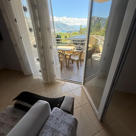 Apartment Samuel 2 *